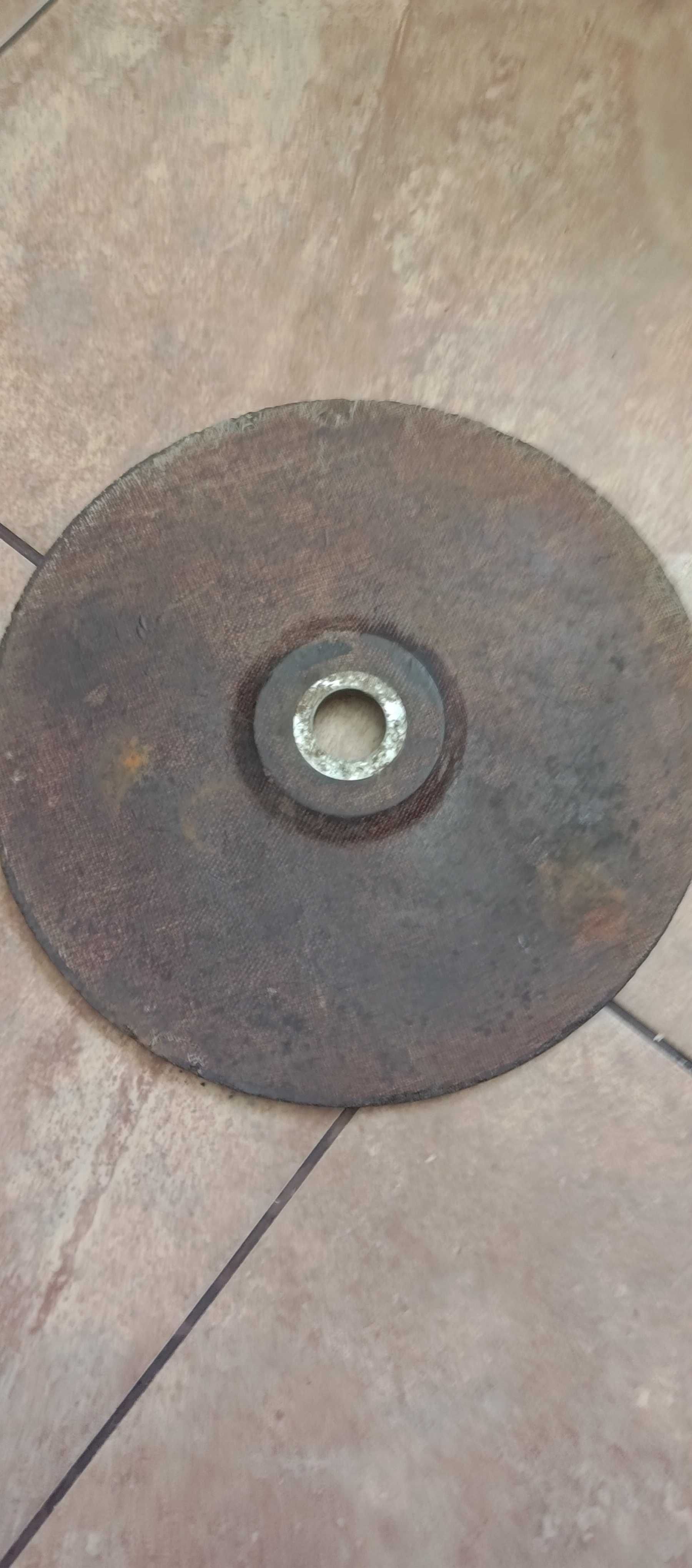 Tarcze szlifierskie do twardego metalu