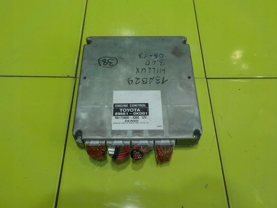 TOYOTA HILUX VII 3.0 D4D 08r sterownik komputer silnika 89661-0K001