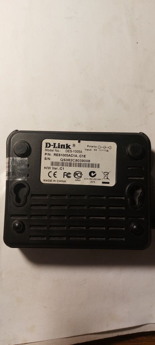 Коммутатор D-Link DES-1005A