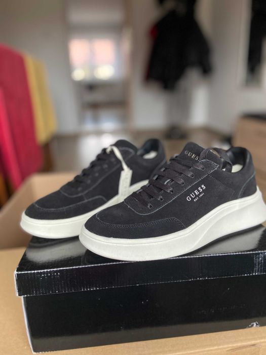 GUESS BUTY DAMSKIE sneakers rozmiar 40 wkładka 26,5cm *wyprzedaż*