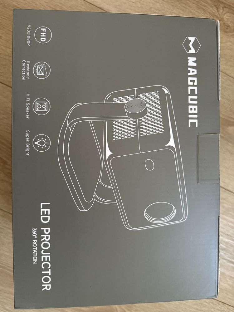 Projektor 360 Megcubic L018