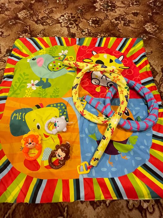 Коврик розвиваючий з дугами