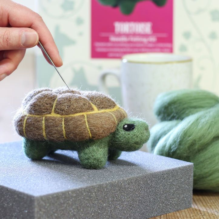 Іграшка з вовни черепаха ручна робота