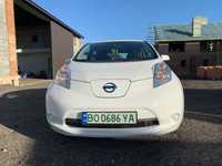 Електро Nissan leaf