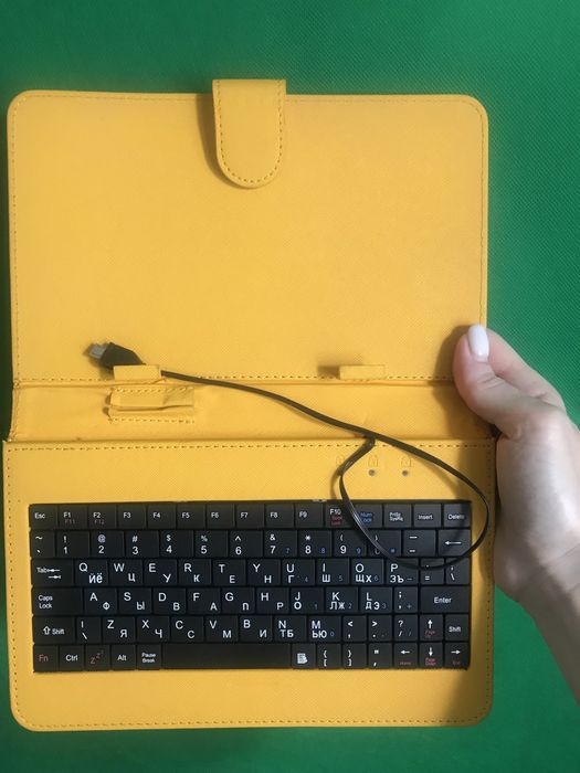 Чохол для планшета 7",клавіатура та microUSB - ЖОВТИЙ