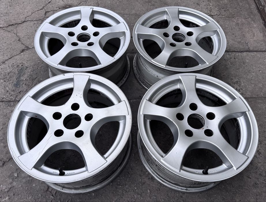 Литые диски r15 5x114.3 ET-35 Toyota/Mazda/Hyundai/KIA/Renault/Nissan