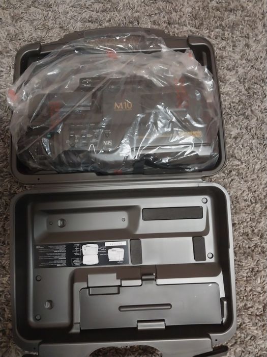 Відеокамера нова Panasonik