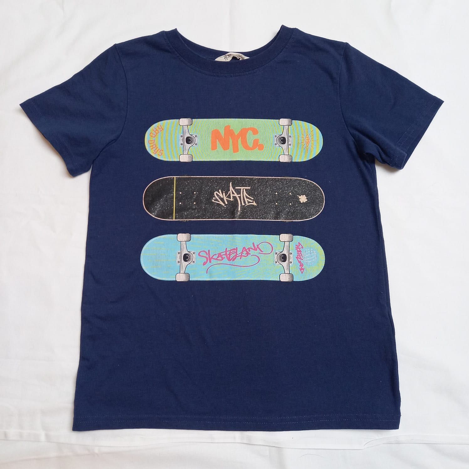 Granatowy bawełniany t-shirt krótki rękaw 134/140 H&M NYC skate