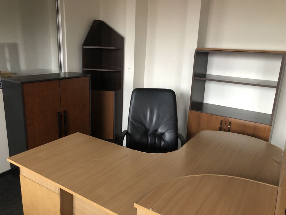 Меблі офісні (розпродаж)