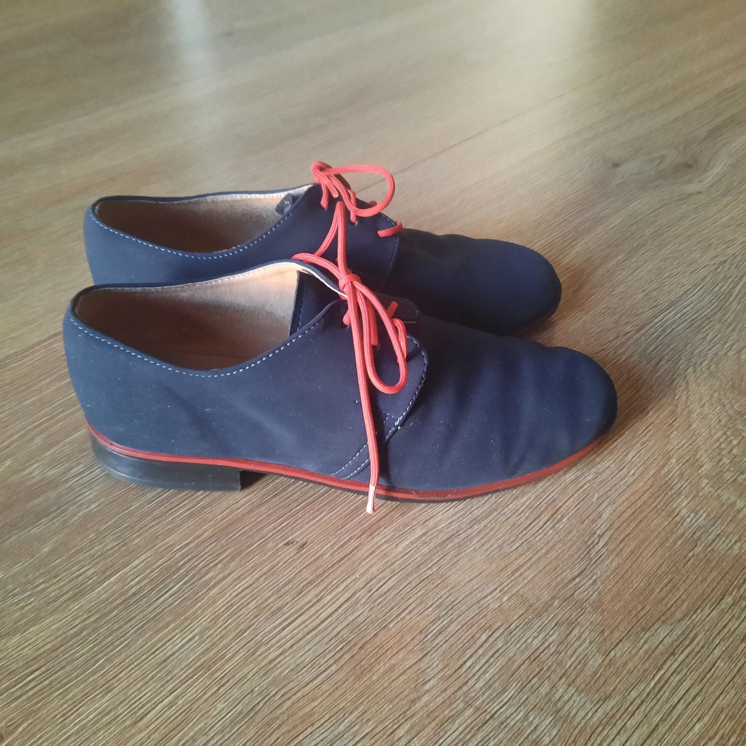 Buty eleganckie (komunijne) roz. 33