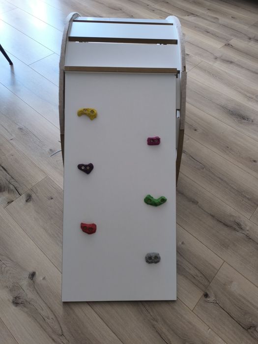 Bujak Montessori+ zjeżdżalnia+ścianka wspinaczkowa