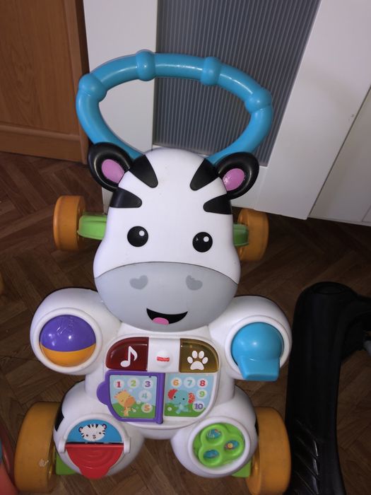 Chodzik zebra na baterie grająca