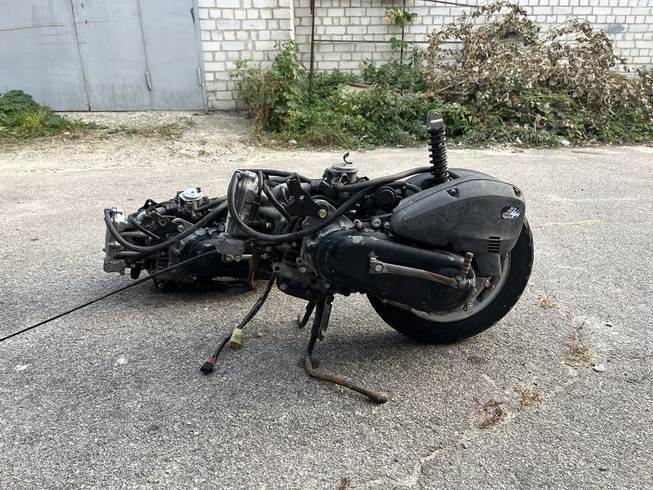 Двигатель мотор Honda Dio af 56 57 zoomer