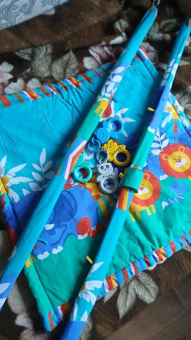 Розвиваючий килимок