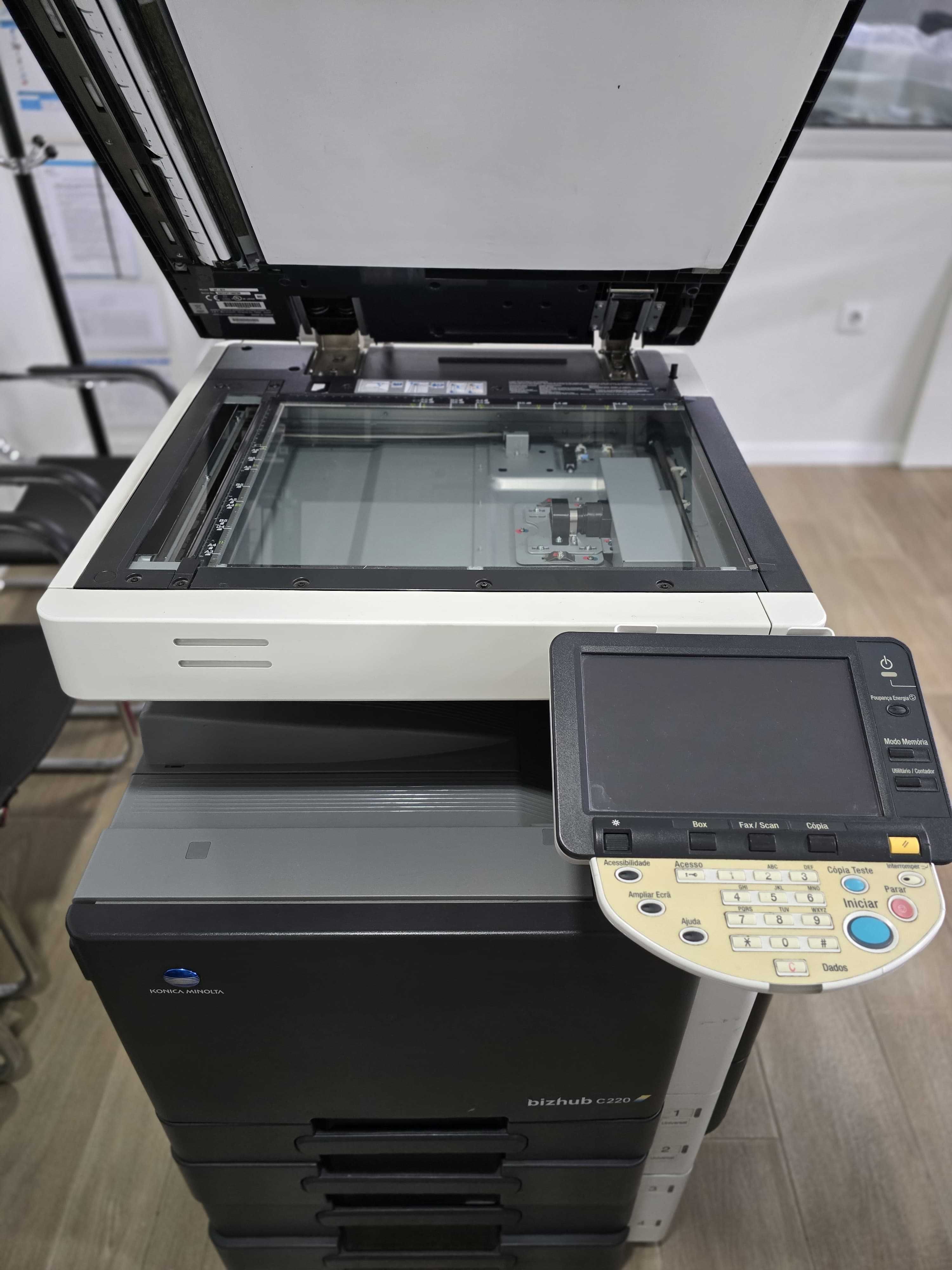 IMPRESSORA KONICA MINOLTA BIZHUB C220