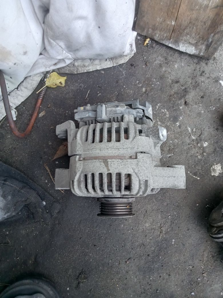 Alternator opel astra h Zafira b Meriva Vectra c signum 1.8