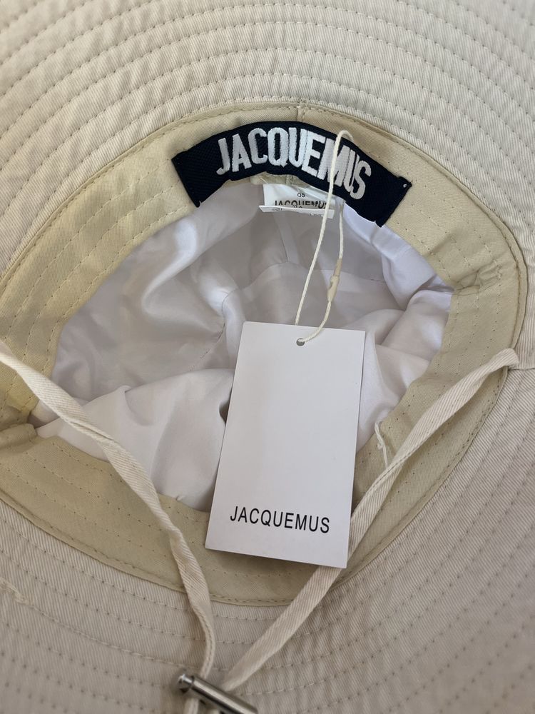 Chapeu da jacquemus bege