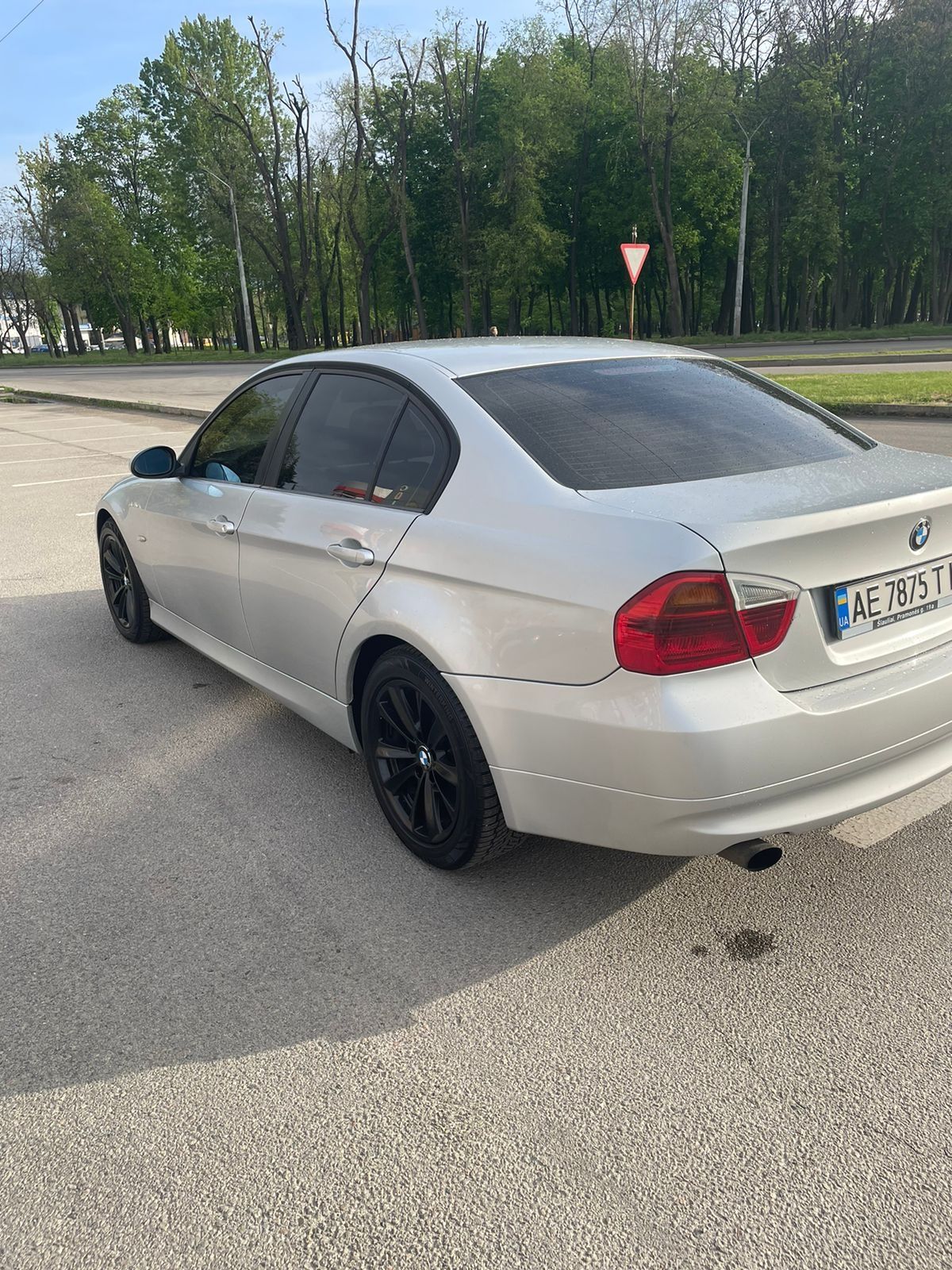 Продам BMW 320d 2007 года