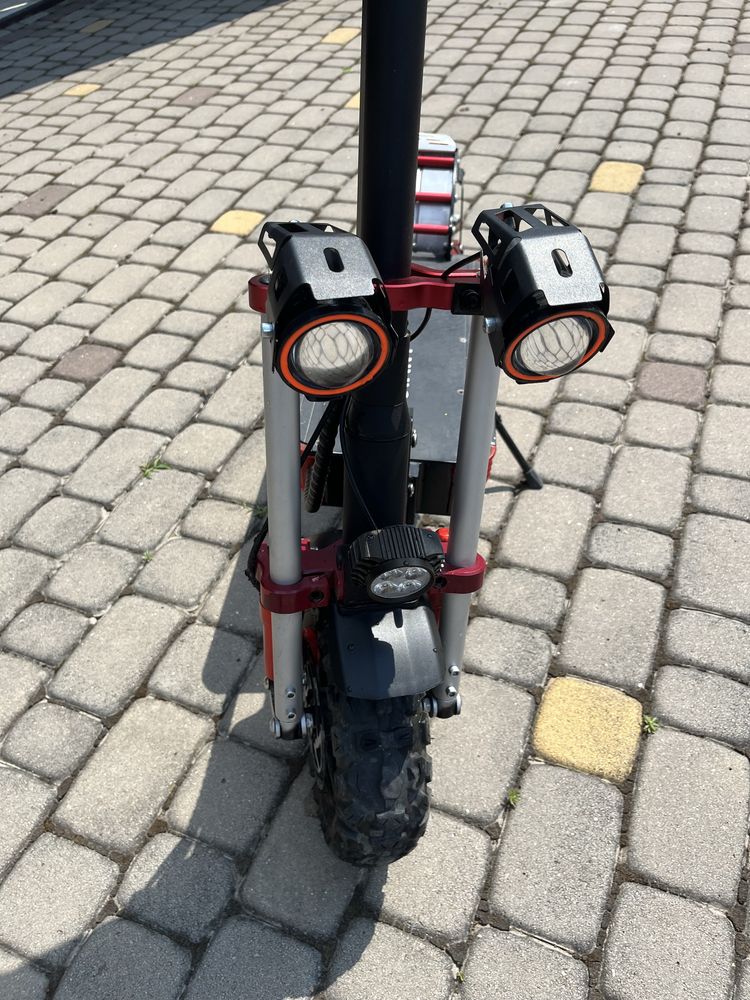 Електросамокат giant outlander m11