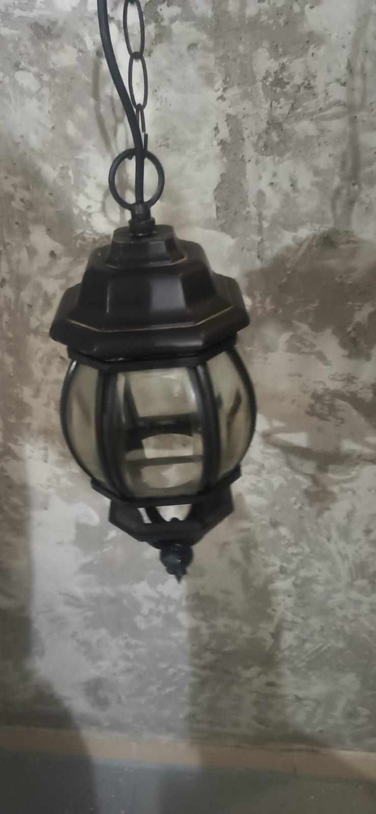 Lampy zewnętrzne ogrodowe wiszące metalowe