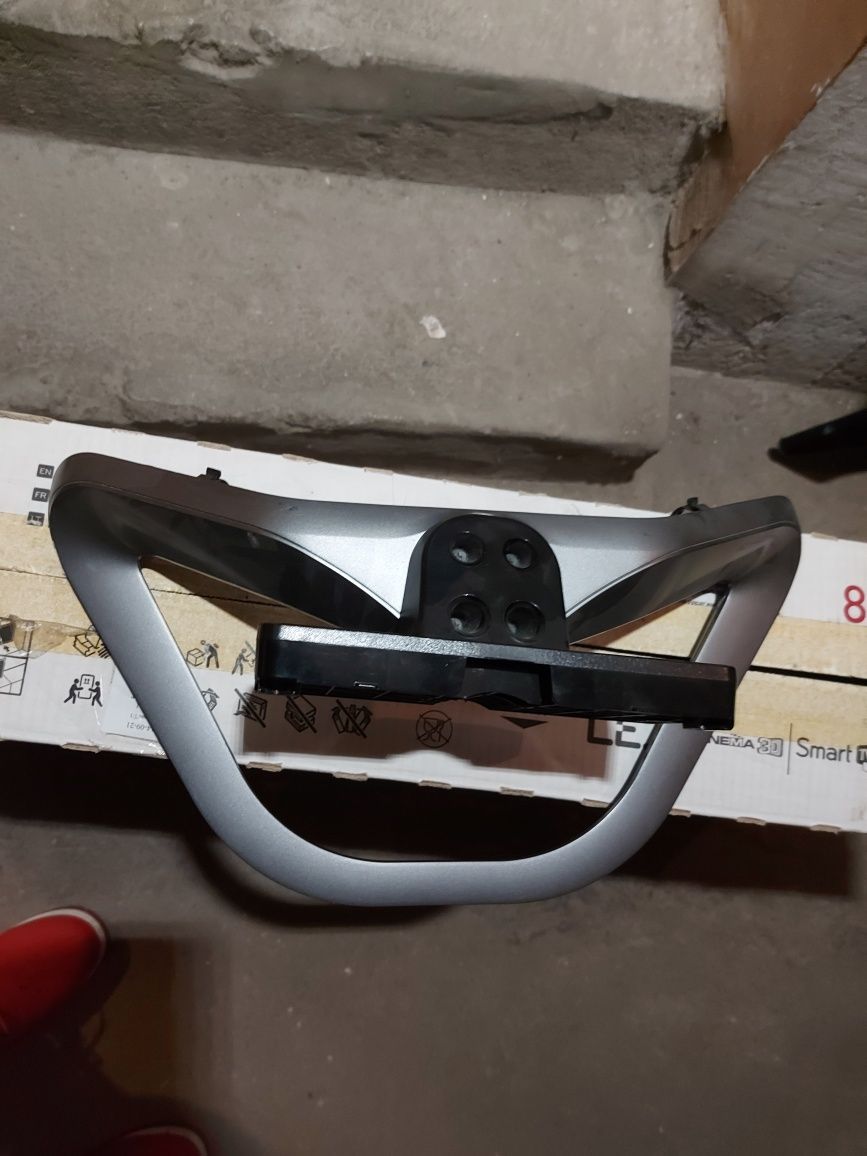 Stojak to tv LG Smart Tv 80 cm (32 cale)