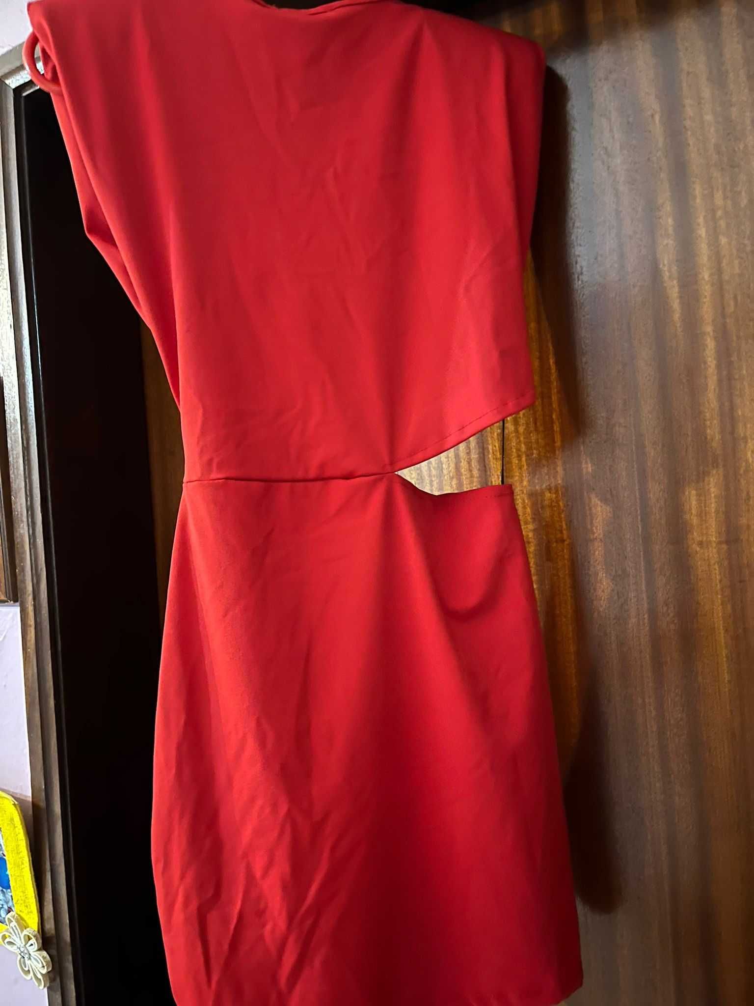 Vendo vestido novo com etiqueta
