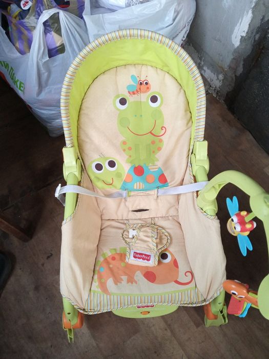 Гойдалка-шезлонг для немовлят