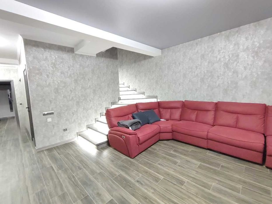 Оренда ТАУНХАУС на вул Кагарлицького (район вул Руська, Гарячий Урбан)