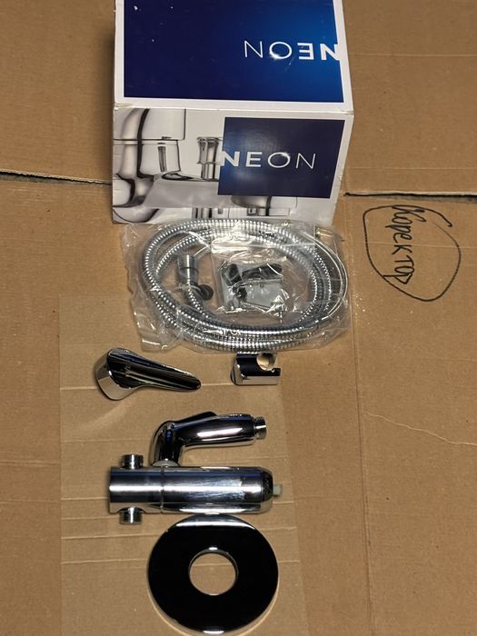 Продам гігієнічний душ NEON