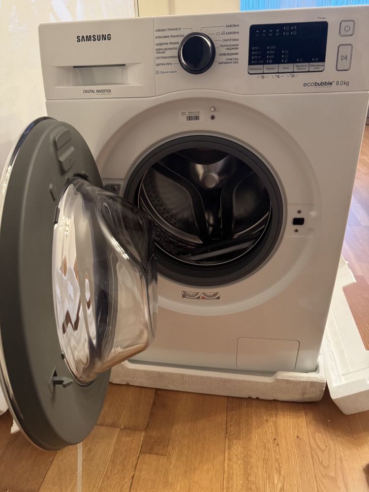 Продам стиральную машинку Samsung WW80R42LHFW на 8 кг