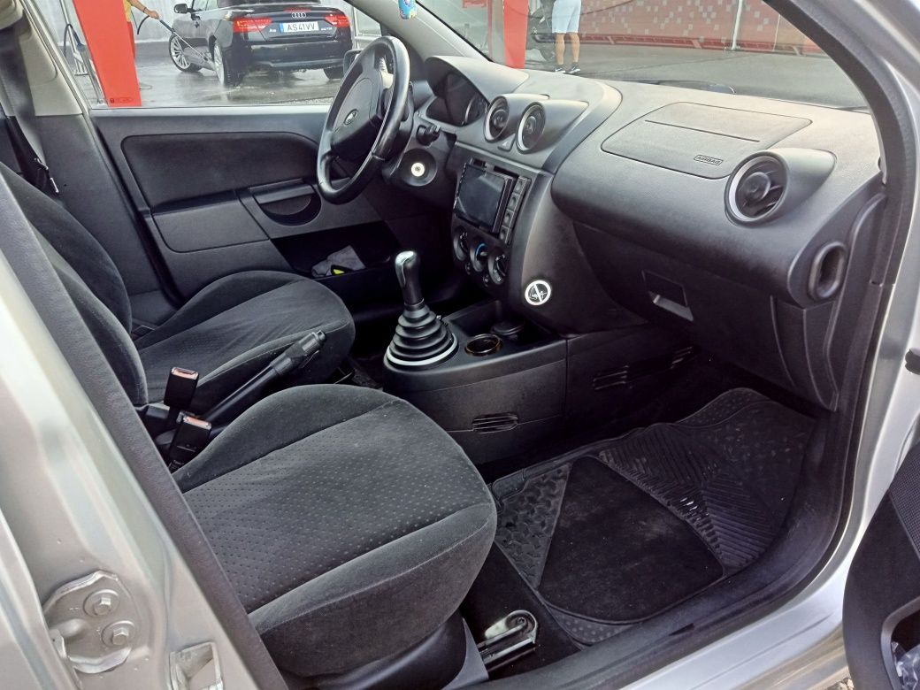 Ford fiesta ghia