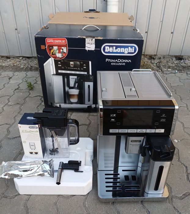 Кавомашина кавоварка Delonghi PrimaDonna exclusive ESAM 6900 гарячий ш