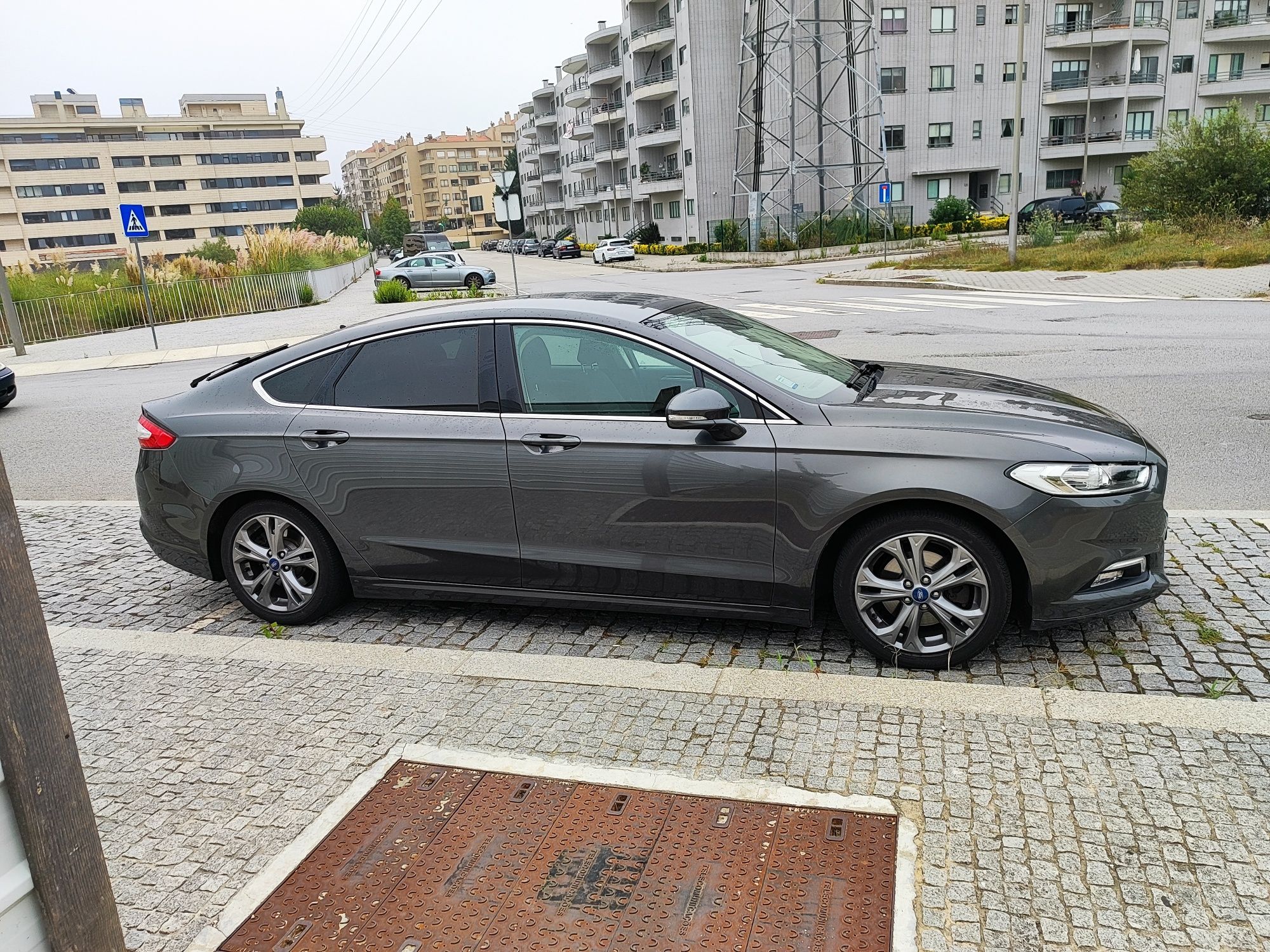 Ford Mondeo 1.5 120cv IVA DEDUTÍVEL