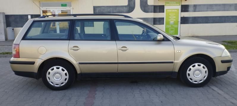 *VW-*PASSAT*1,9 TDI-2003R**Polecam**
