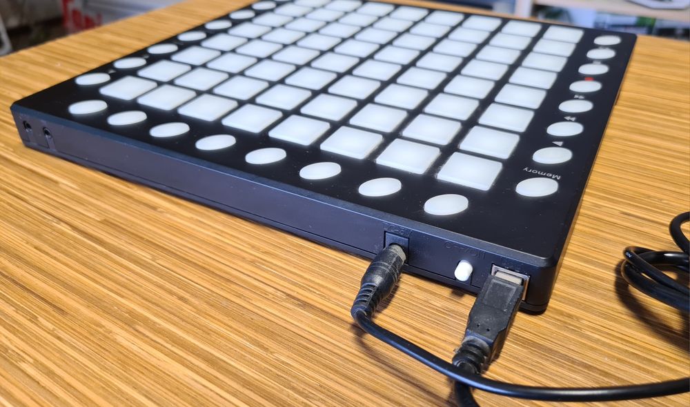 DJ DNA professional STUDIO PAD PRO - kontroler pad MIDI USB KOMIS