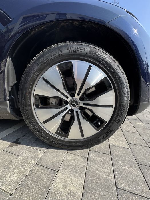 Mercedes-Benz EQC 400