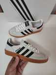 Adidas spezial mais cores disponíveis