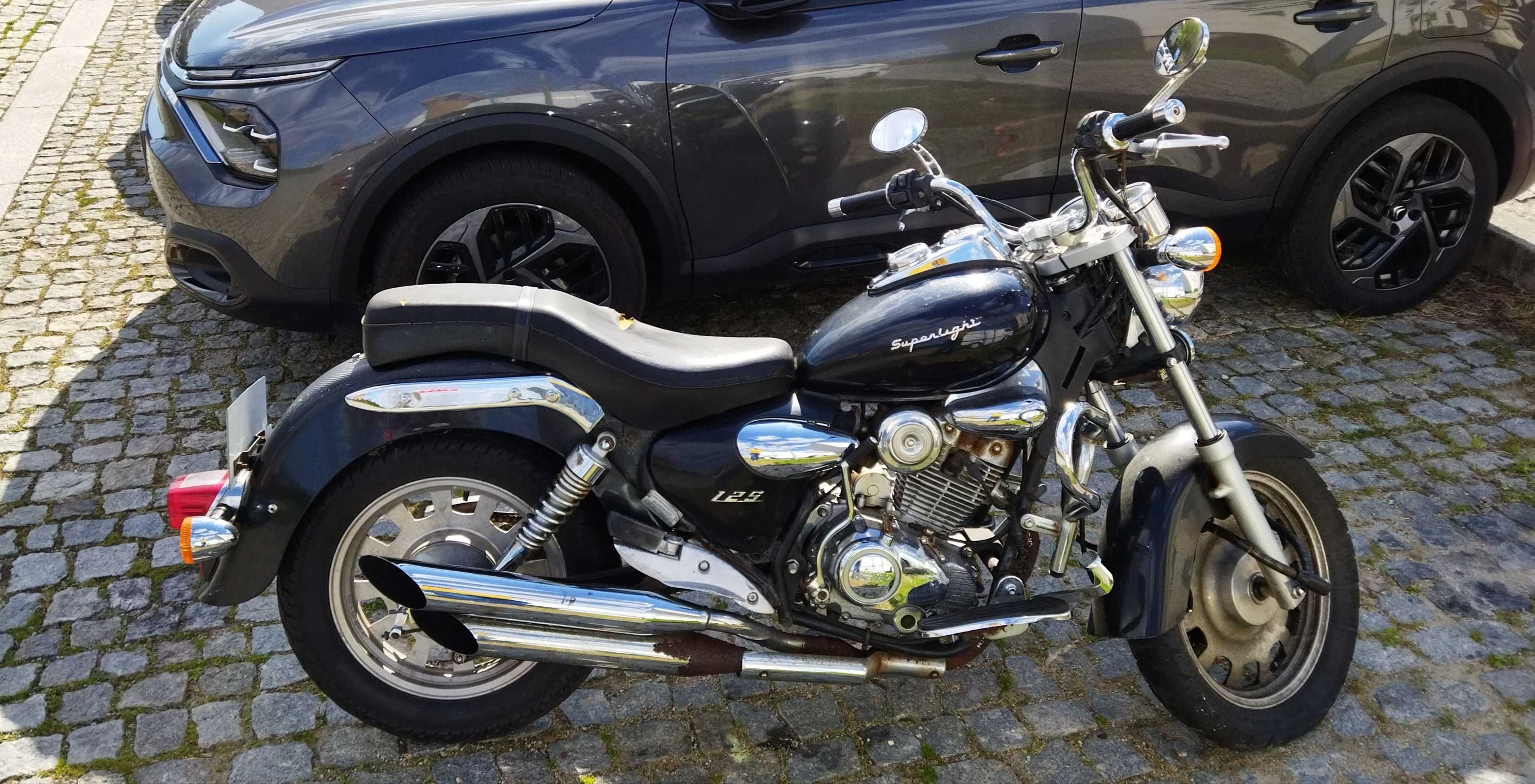 Vendo  ou Troco Keeway superlight 125