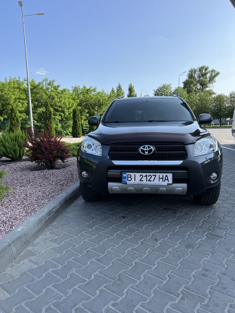 Продам Tayota Rav 4