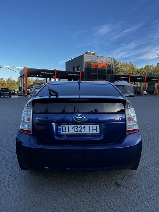 Toyota prius 1.8 гібрид