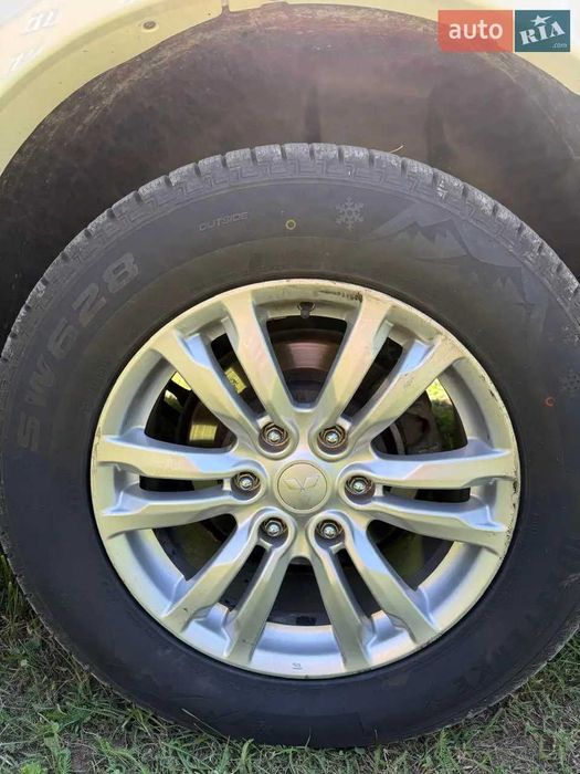 Mitsubishi Pajero Wagon 2012