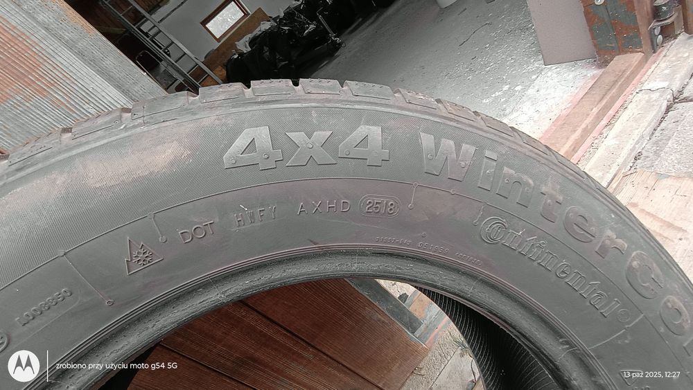 Sprzedam dwie opony 235/65/17