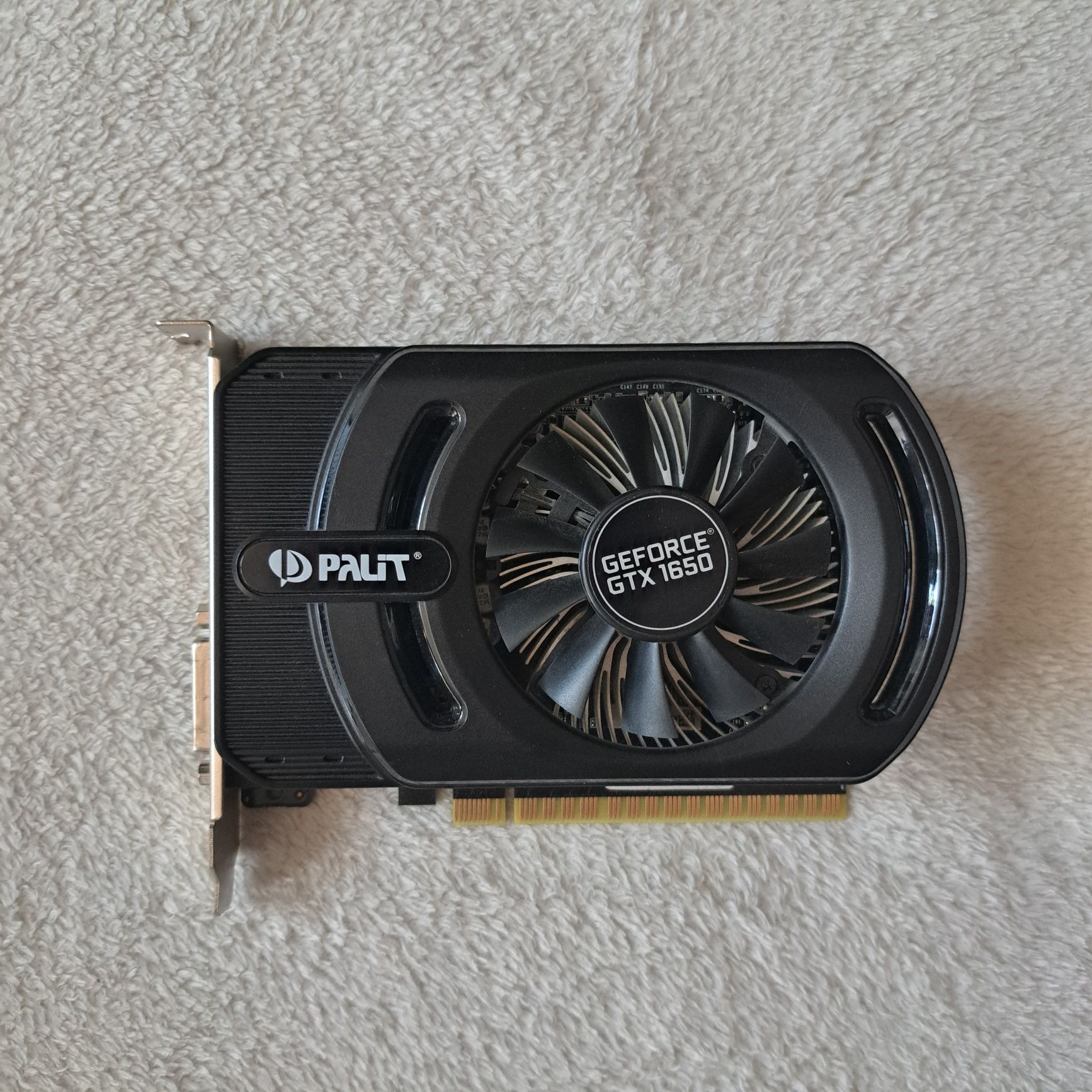 GTX 1650 4Gb VRAM palit+pudełko