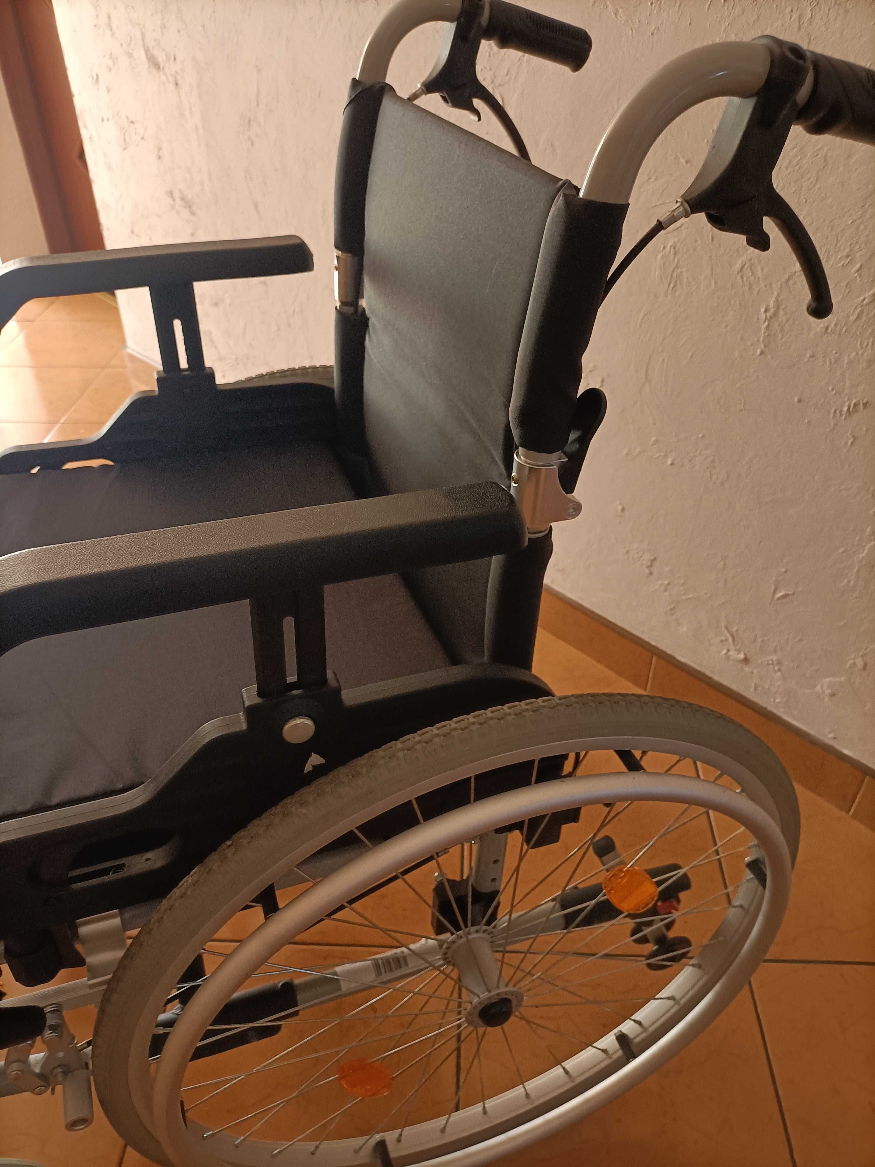 Wózek inwalidzki  RF-4 Cruiser Active2