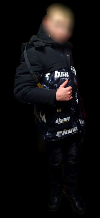 Продам куртку на підлітка, зима