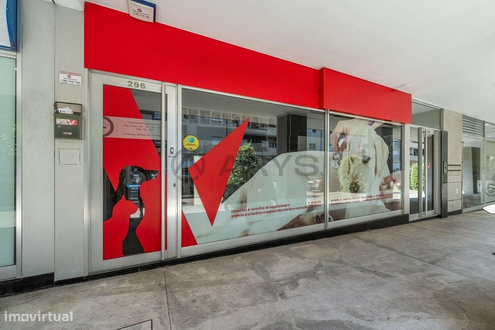 Loja para Comércio em Guimarães