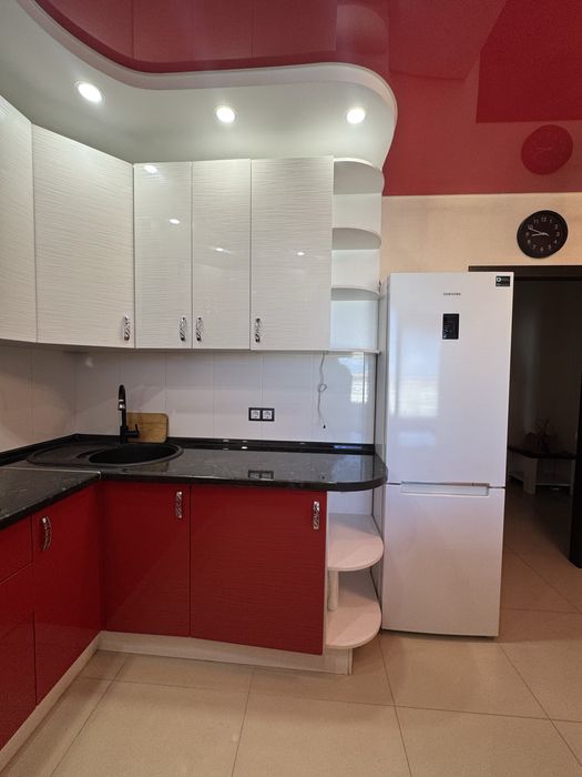 Квартира з ремонтом на цениральній Митниці