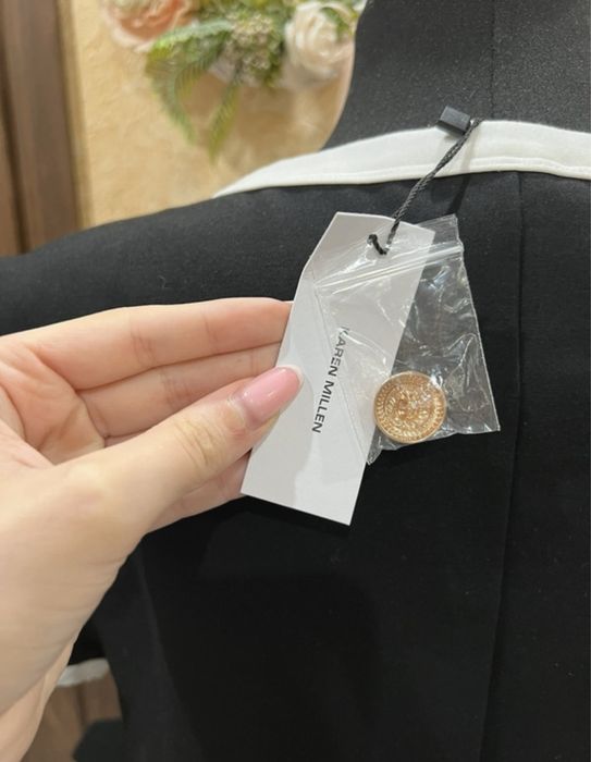 Sukienka elegancka biurowa z paskiem Karen Millen