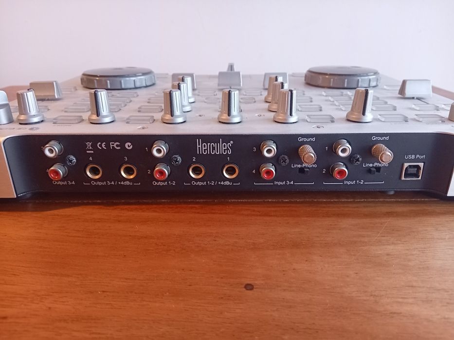 Mesa Mistura Hercules RMX c/ saco transporte