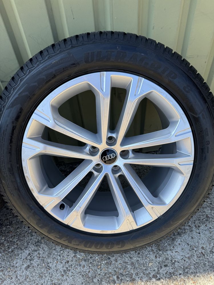 Диски Audi Q7 R20 оригінал з зимовими шинами Goodyear 8MM 2024